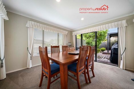Photo of property in 9 Millisle Place, East Tamaki Heights, Auckland, 2016