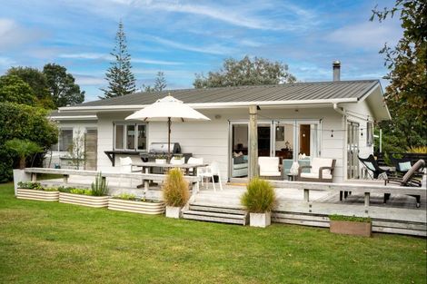 Photo of property in 37 Fishermans Bend, Whiritoa, Whangamata, 3691