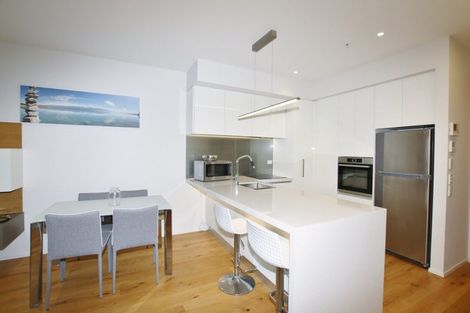 Photo of property in 585/g06 Beach Road, Rothesay Bay, Auckland, 0630