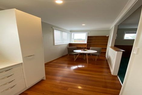 Photo of property in 49 Meeanee Road, Taradale, Napier, 4112