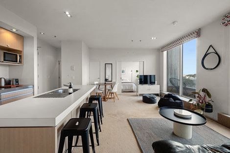 Photo of property in 22 Liardet Apartments, 203/22 Liardet Street, New Plymouth, 4310