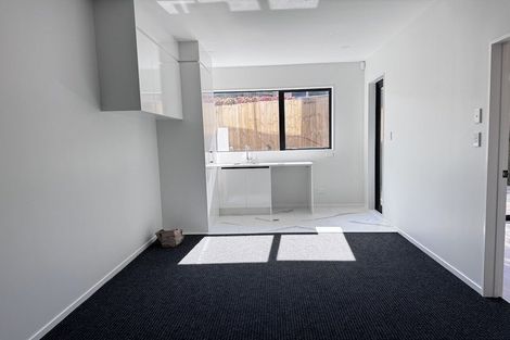 Photo of property in 8 Hobart Crescent, Wattle Downs, Auckland, 2103