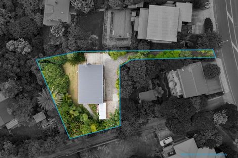 Photo of property in 229a Golf Road, Titirangi, Auckland, 0604