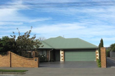 Photo of property in 103a Middlepark Road, Sockburn, Christchurch, 8042