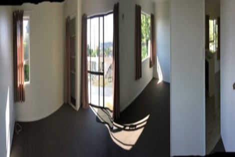 Photo of property in 1/23 Santiago Crescent, Unsworth Heights, Auckland, 0632