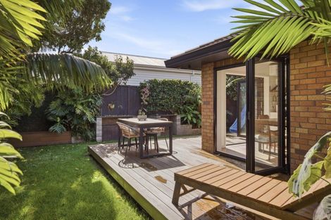 Photo of property in 5 Tui Street, Mount Maunganui, 3116