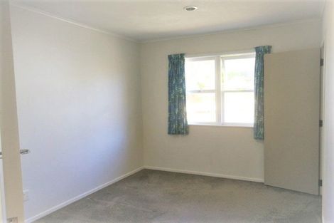 Photo of property in 2/3 Bruce Road, Glenfield, Auckland, 0629