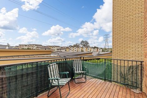 Photo of property in St Claire Village, 227/172 Mcleod Road, Te Atatu South, Auckland, 0610