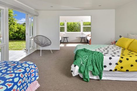 Photo of property in 24 Barrier View Road, Leigh, 0985