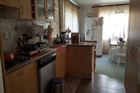 Photo of property in 80 Sunset Road, Unsworth Heights, Auckland, 0632