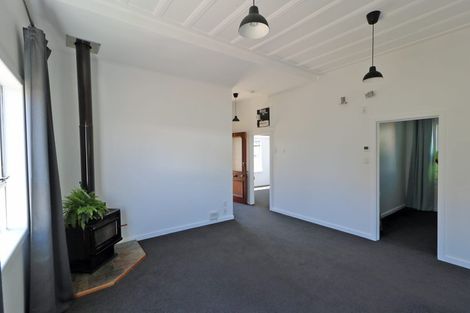 Photo of property in 3 Orlando Street, Stratford, 4332