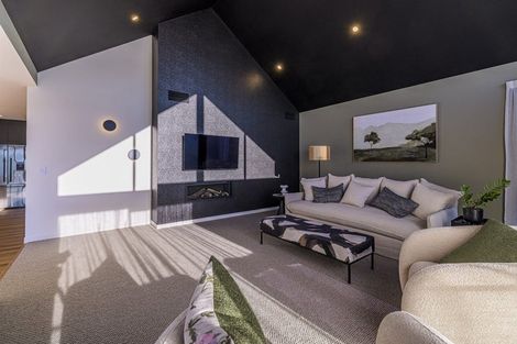 Photo of property in 37 Ruapehu Street, Paraparaumu, 5032