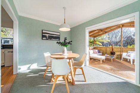 Photo of property in 17a Blue Mountains Road, Silverstream, Upper Hutt, 5019