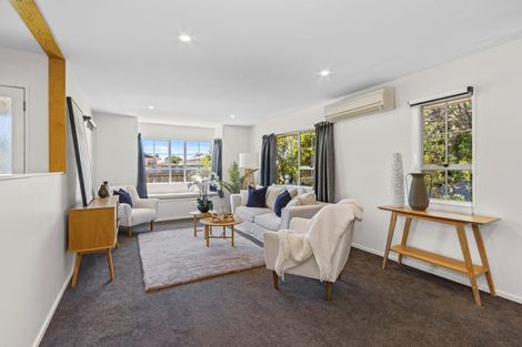 Photo of property in 24 Wades Avenue, Saint Martins, Christchurch, 8022