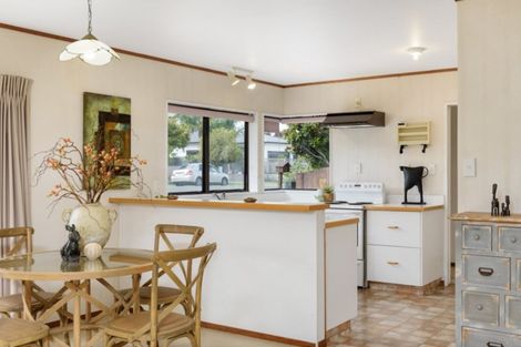 Photo of property in 8a Wells Avenue, Mount Maunganui, 3116