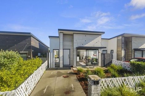 Photo of property in 8 Grey Warbler Road, Hobsonville, Auckland, 0616
