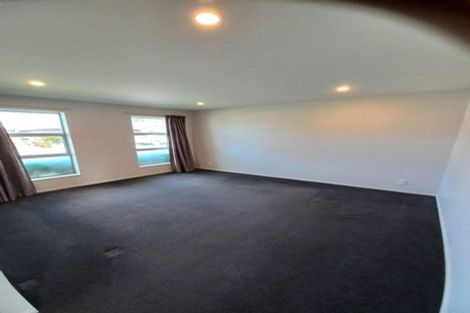 Photo of property in 21 Peak Crescent, Kaiapoi, 7630