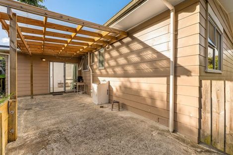 Photo of property in 24 Normanton Street, Glenfield, Auckland, 0629