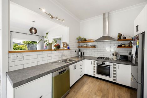 Photo of property in 102 Naylor Street, Hamilton East, Hamilton, 3216