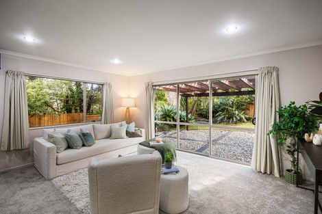 Photo of property in 27 Mckinley Road, Sunnyvale, Auckland, 0612