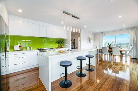 Photo of property in 42 San Prospero Crescent, Henderson, Auckland, 0612