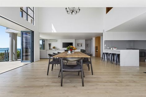 Photo of property in 5 Capstan Court, Te Atatu Peninsula, Auckland, 0610