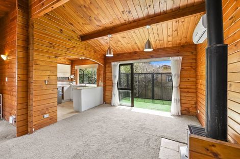 Photo of property in 4 Kamulla Court, Conifer Grove, Takanini, 2112