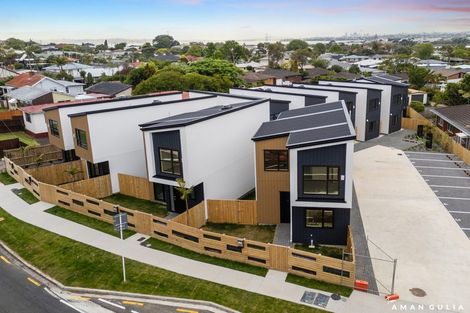 Photo of property in 155 Te Atatu Road, Te Atatu South, Auckland, 0610