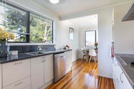 Photo of property in 18a Booth Crescent, Tuakau, 2121