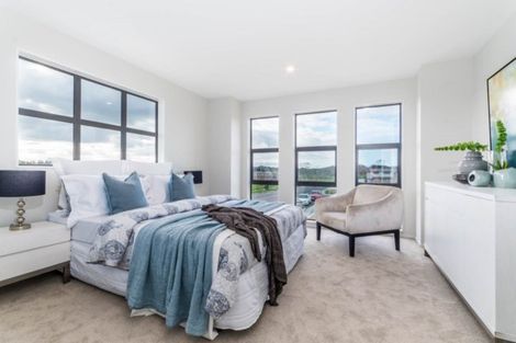 Photo of property in 15 Irving Place, Hobsonville, Auckland, 0616