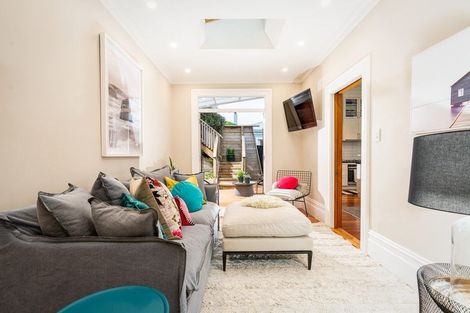 Photo of property in 64 Glenmore Street, Northland, Wellington, 6012