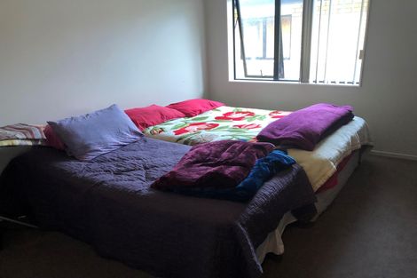 Photo of property in 18a Christmas Road, Manurewa, Auckland, 2102