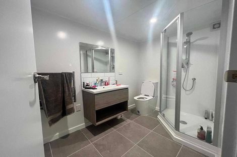 Photo of property in 2a West Road, Northland, Wellington, 6012