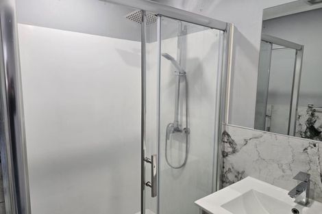 Photo of property in 52 Cambridge Terrace, Papatoetoe, Auckland, 2025