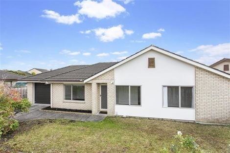 Photo of property in 14 Russett Grove, Henderson, Auckland, 0612