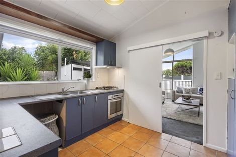 Photo of property in 1/32 Manuka Road, Glenfield, Auckland, 0629