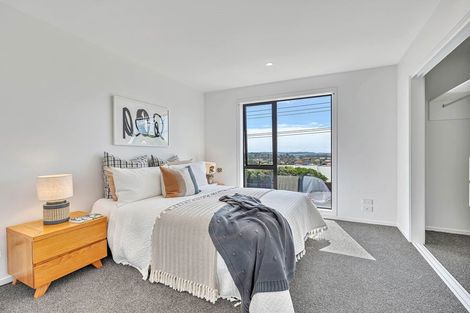 Photo of property in 2/504 Don Buck Road, Massey, Auckland, 0614