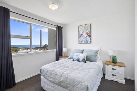 Photo of property in 27b Port View Crescent, Moturoa, New Plymouth, 4310