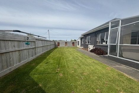 Photo of property in 18 Renfrew Street, Waikiwi, Invercargill, 9810