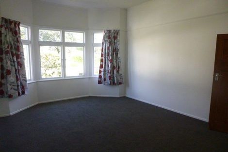 Photo of property in 79 Queens Drive, Lyall Bay, Wellington, 6022