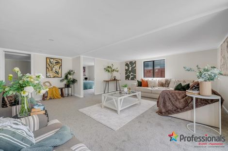 Photo of property in 27 Takanini Road, Takanini, 2112