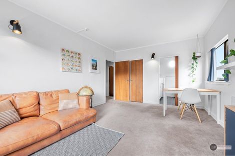 Photo of property in Hobson Court Flats, 51/70u Hobson Street, Thorndon, Wellington, 6011
