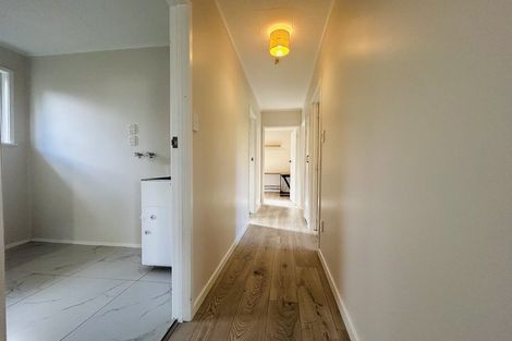 Photo of property in 1/8a Alma Street, Te Atatu South, Auckland, 0610