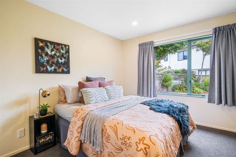 Photo of property in 20 Lanyon Place, Whitby, Porirua, 5024