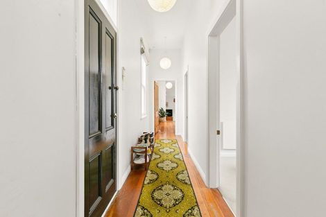 Photo of property in 5 Carrington Street, Mount Cook, Wellington, 6021