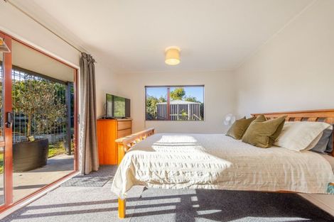 Photo of property in 9 Pukeko Place, Westshore, Napier, 4110