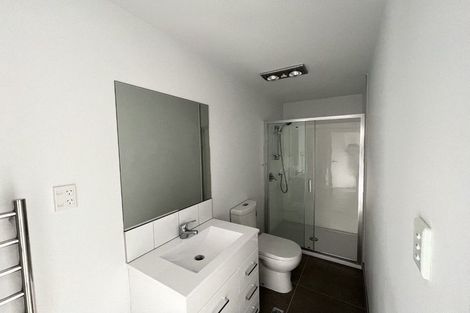 Photo of property in 1 Eileen Newey Place, Henderson, Auckland, 0612