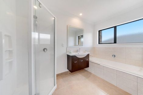 Photo of property in 123 Valley Road, Pukekohe, 2120