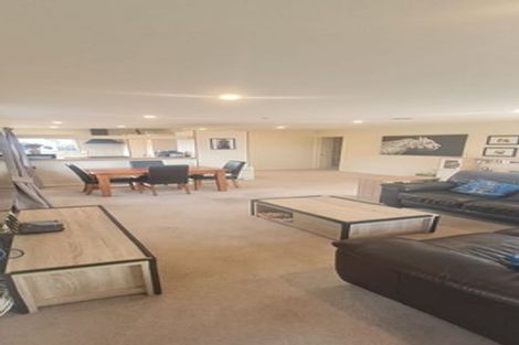 Photo of property in 31 Daniels Road, Redwood, Christchurch, 8051