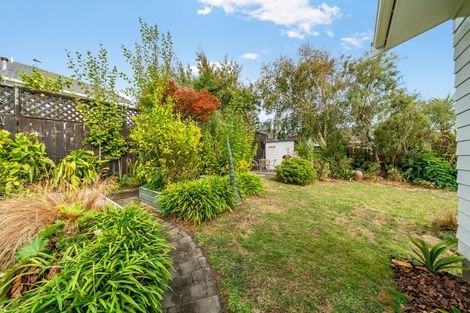 Photo of property in 8 James Cook Drive, Whitby, Porirua, 5024